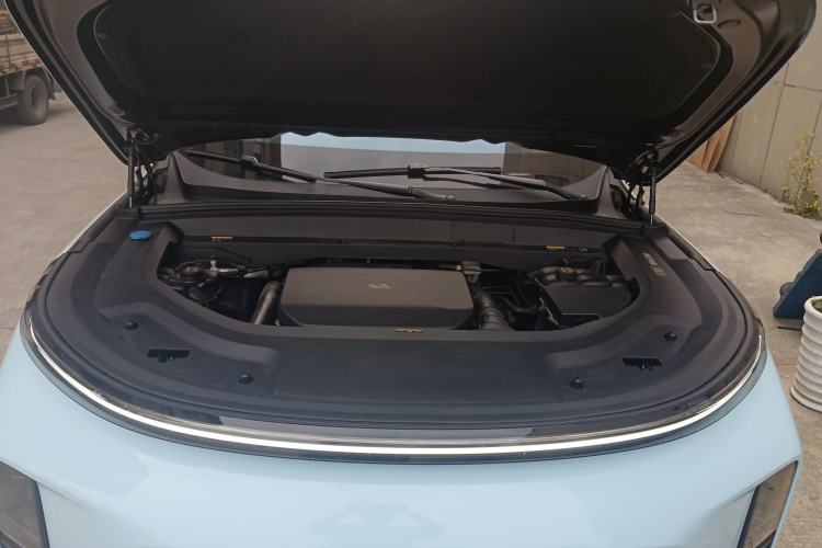 Used Li Auto L9 2023 Pro Model Engine Bay
