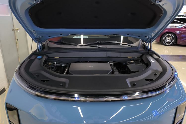 Used Li Auto L9 2023 Pro Model Engine Bay