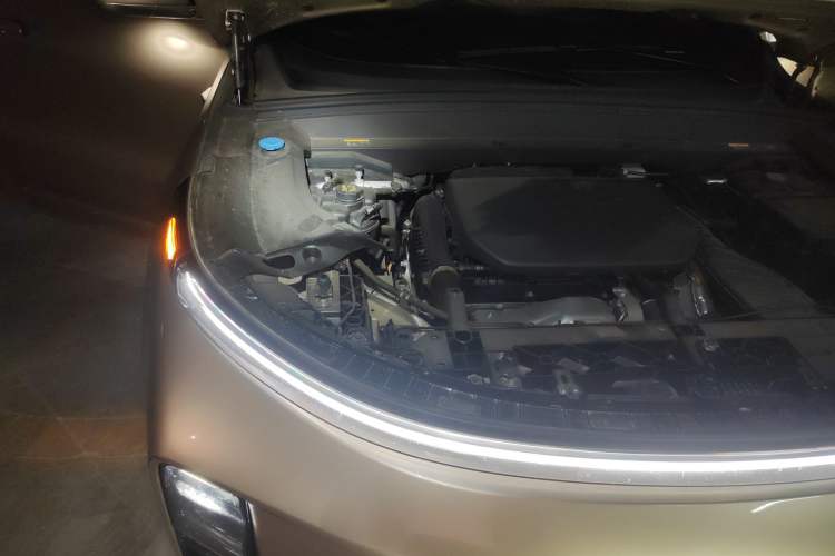 Used Li Auto L9 2023 Pro Model Engine Bay Right