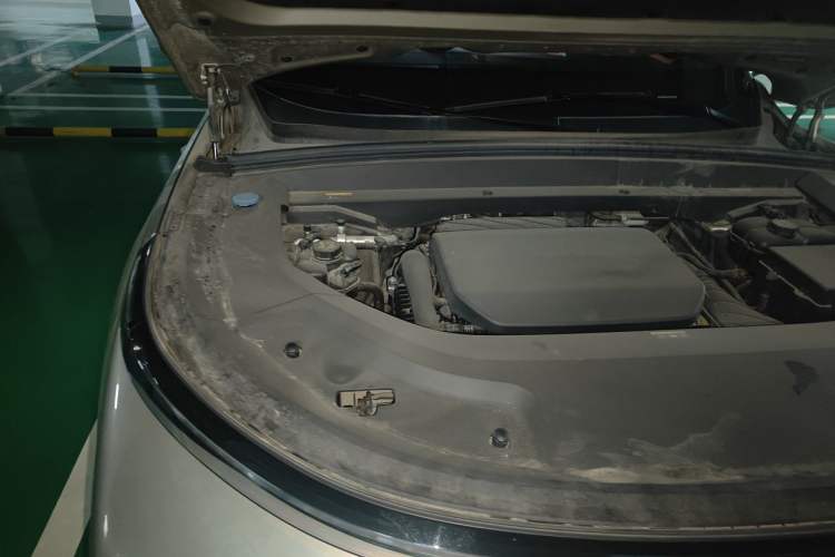 Used Li Auto L9 2023 Pro Model Engine Bay Right