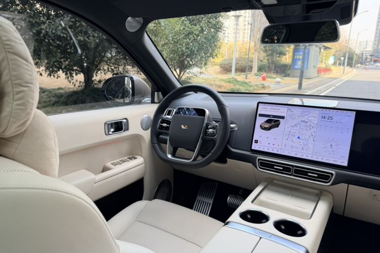Used Li Auto L9 2023 Pro Model Interior 11