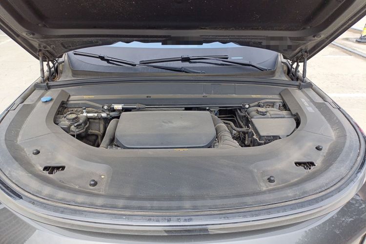 Used Li Auto L9 2023 Pro Model Engine Bay