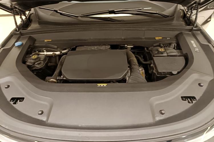 Used Li Auto L9 2023 Pro Model Engine Bay