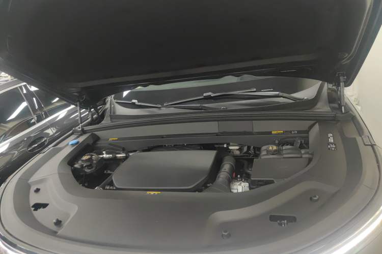 Used Li Auto L9 2023 Pro Model Engine Bay