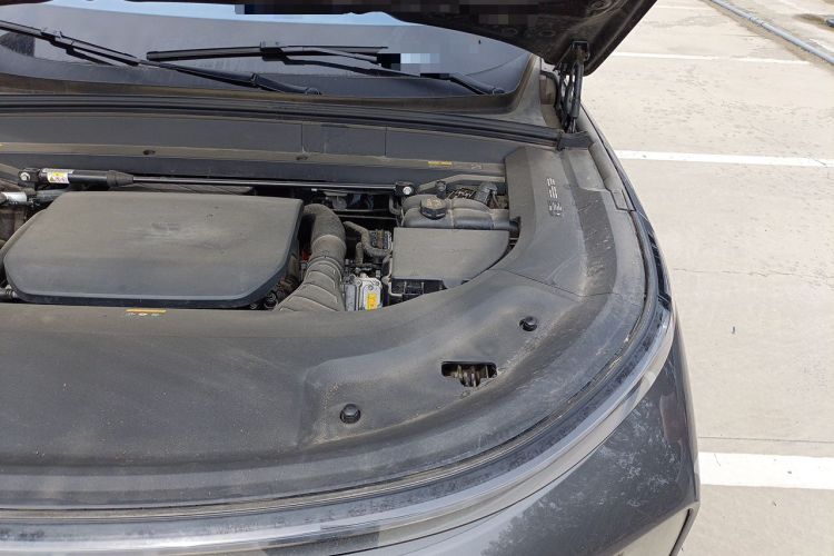 Used Li Auto L9 2023 Pro Model Engine Bay Left