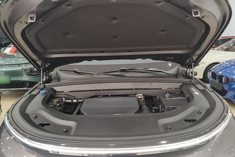 Used Li Auto L9 2023 Pro Model Engine Bay