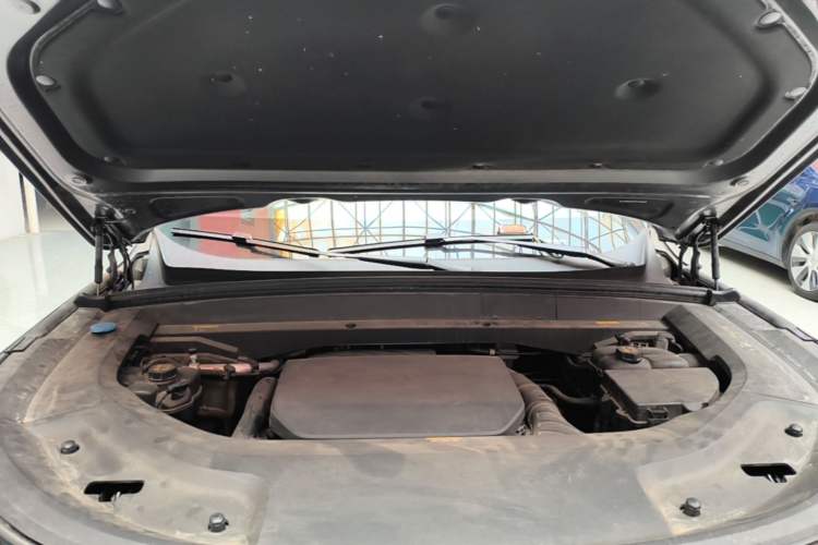 Used Li Auto L9 2023 Pro Model Engine Bay