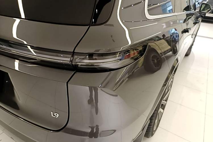 Used Li Auto L9 2023 Pro Model Exterior 3