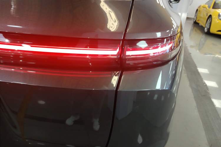 Used Li Auto L9 2023 Pro Model Exterior 3