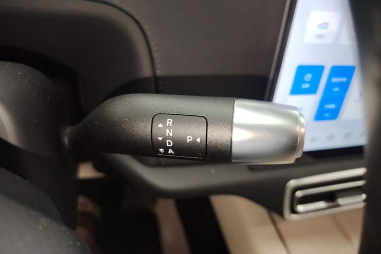 Used Li Auto L9 2023 Pro Model Gear Lever
