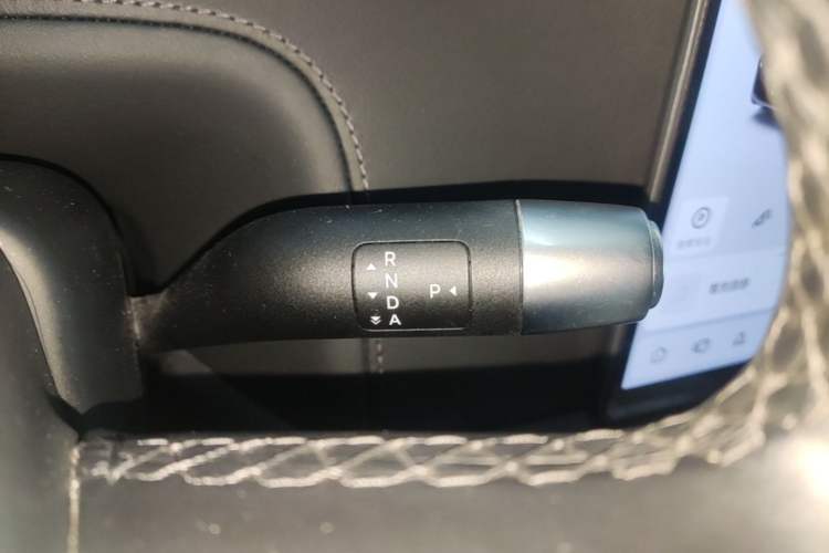 Used Li Auto L9 2023 Pro Model Gear Lever