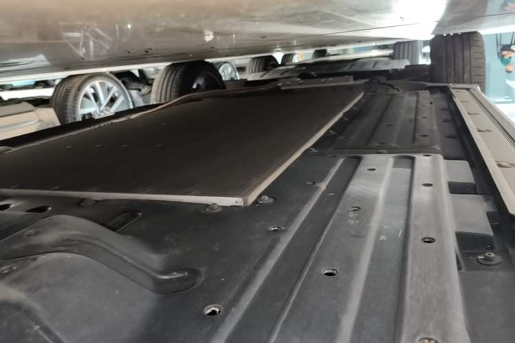 Used Li Auto L9 2023 Pro Model Left Side Sill