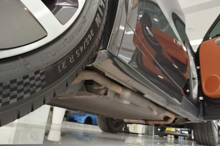 Used Li Auto L9 2023 Pro Model Right Side Sill