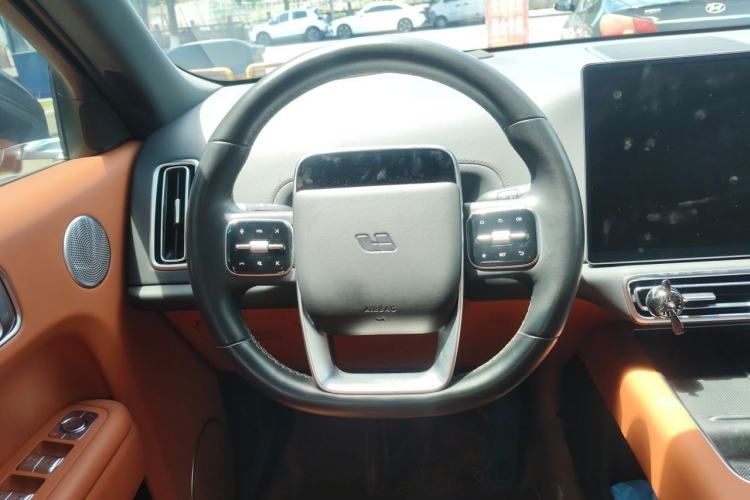 Used Li Auto L9 2023 Pro Model Steering Wheel