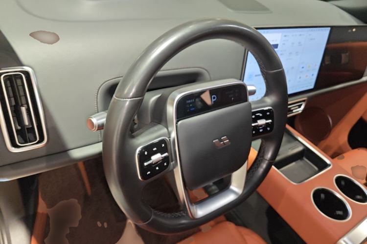 Used Li Auto L9 2023 Pro Model Center Console