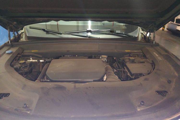 Used Li Auto L9 2023 Pro Model Engine Bay