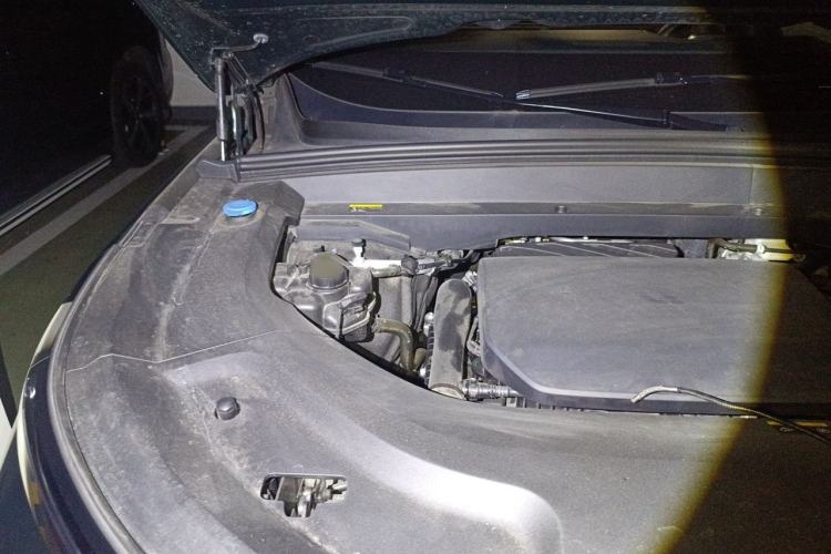 Used Li Auto L9 2023 Pro Model Engine Bay Right