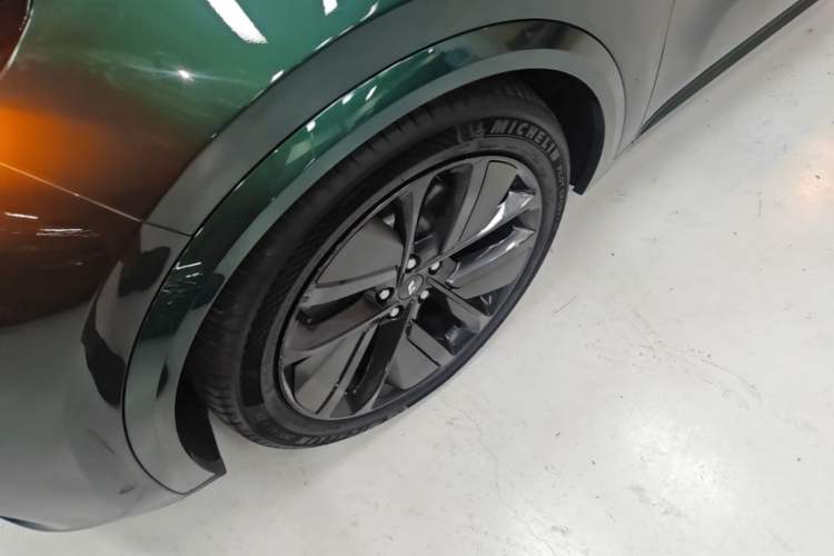 Used Li Auto L9 2023 Pro Model Left Front Wheel Hub