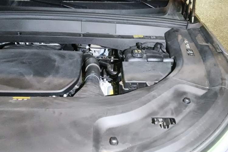 Used Li Auto L9 2023 Pro Model Engine Bay Left