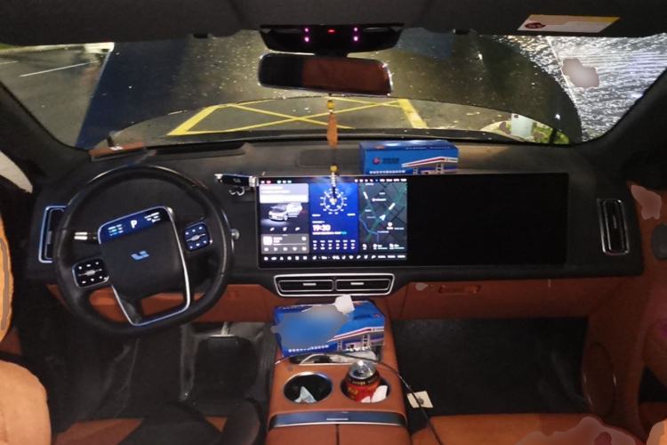 Used Li Auto L9 2023 Pro Model Center Console