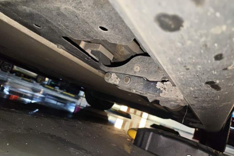 Used Li Auto L9 2023 Pro Model Chassis Front Left