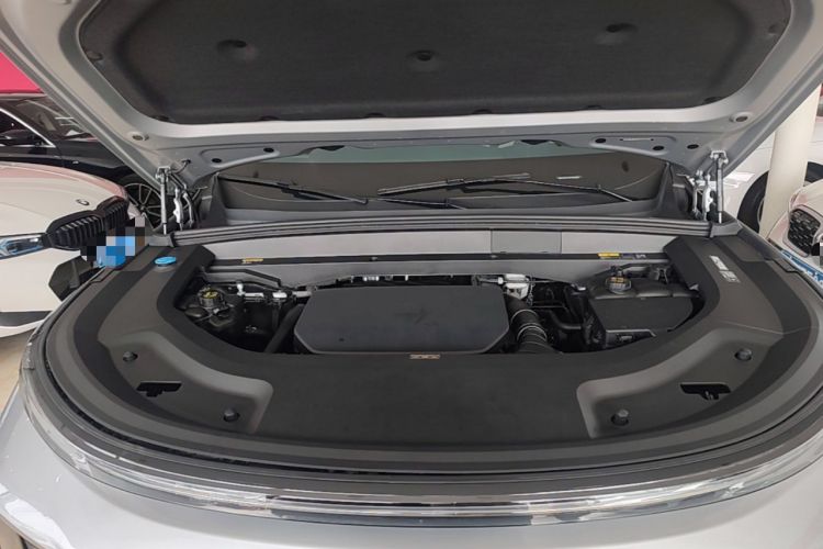 Used Li Auto L9 2023 Pro Model Engine Bay