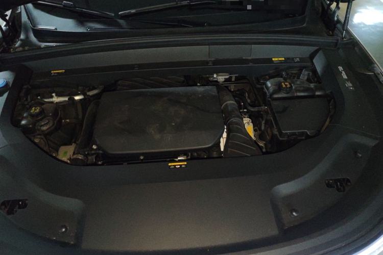 Used Li Auto L9 2023 Pro Model Engine Bay