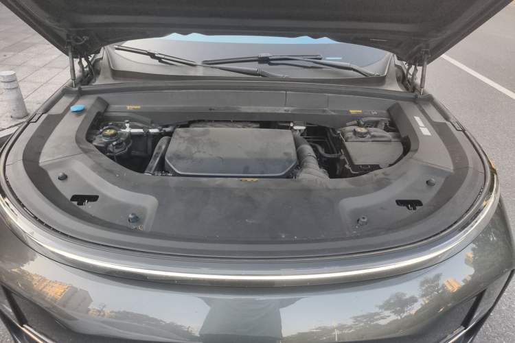 Used Li Auto L9 2023 Pro Model Engine Bay