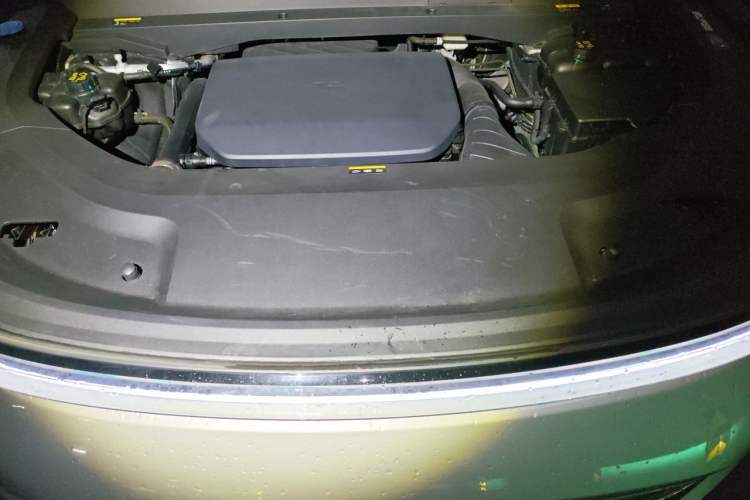 Used Li Auto L9 2023 Pro Model Engine Bay