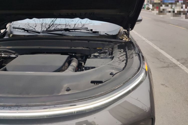 Used Li Auto L9 2023 Pro Model Engine Bay Left
