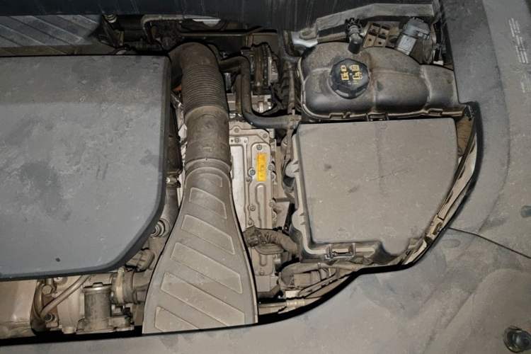 Used Li Auto L9 2023 Pro Model Engine Bay Left