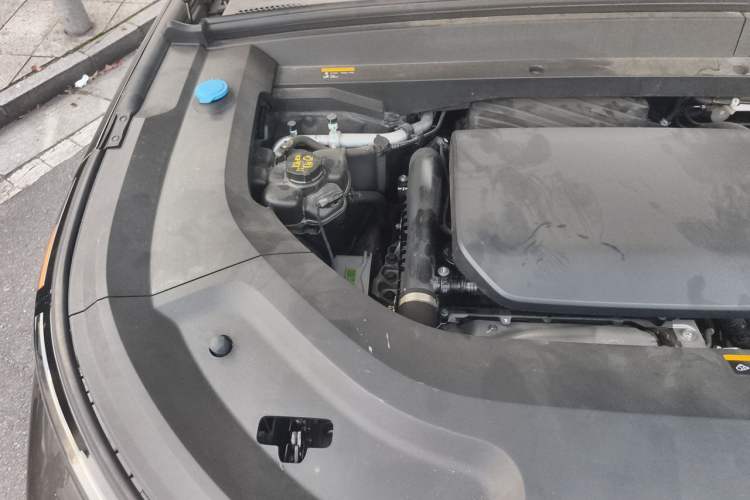 Used Li Auto L9 2023 Pro Model Engine Bay Right