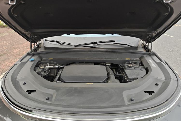 Used Li Auto L9 2023 Pro Model Engine Bay