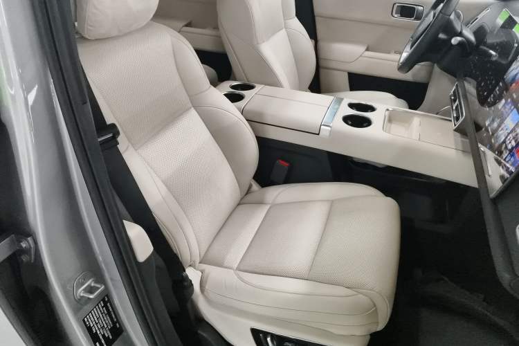Used Li Auto L9 2023 Pro Model Right Front Seat
