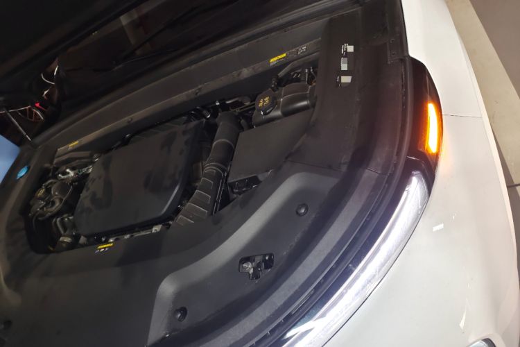 Used Li Auto L9 2023 Pro Model Engine Bay Left
