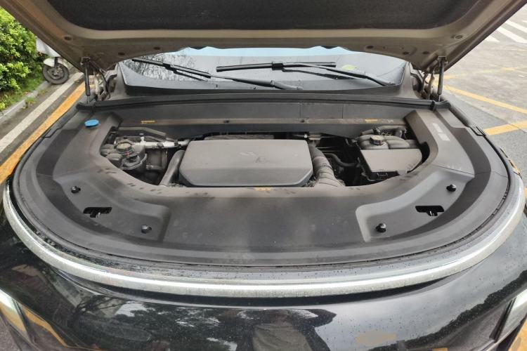 Used Li Auto L9 2023 Pro Model Engine Bay