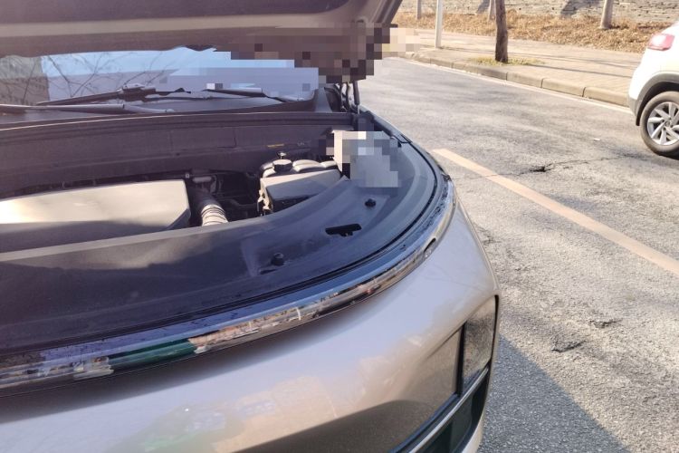 Used Li Auto L9 2023 Pro Model Engine Bay Left