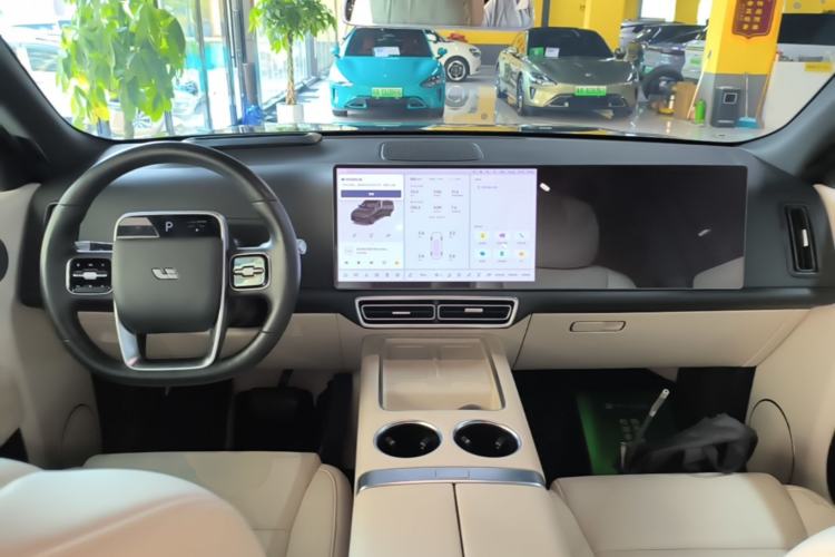 Used Li Auto L9 2024 Ultra Model Center Console