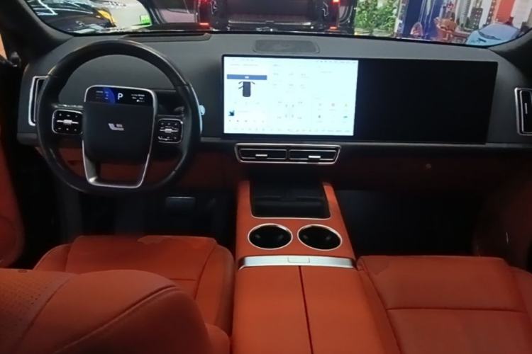 Used Li Auto L9 2024 Pro Model Center Console
