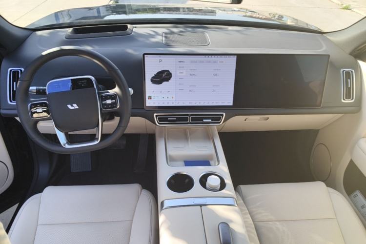 Used Li Auto L9 2024 Pro Model Center Console