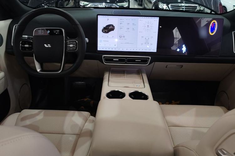 Used Li Auto L9 2024 Ultra Model Center Console