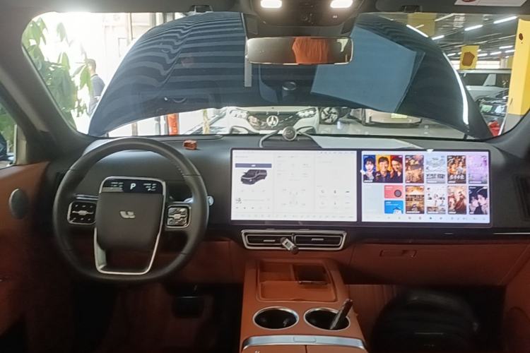 Used Li Auto L9 2024 Ultra Model Center Console