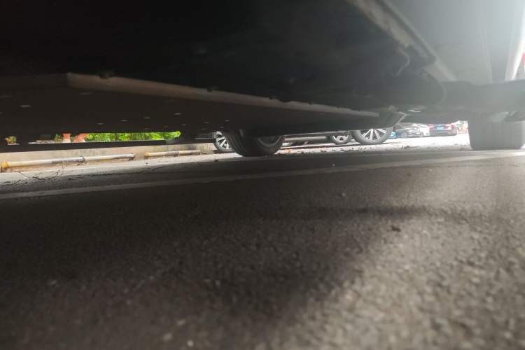Used Li Auto L9 2024 Ultra Model Chassis Front Left