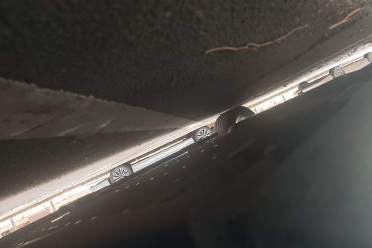 Used Li Auto L9 2024 Ultra Model Chassis Front Right