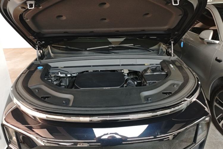 Used Li Auto L9 2024 Ultra Model Engine Bay