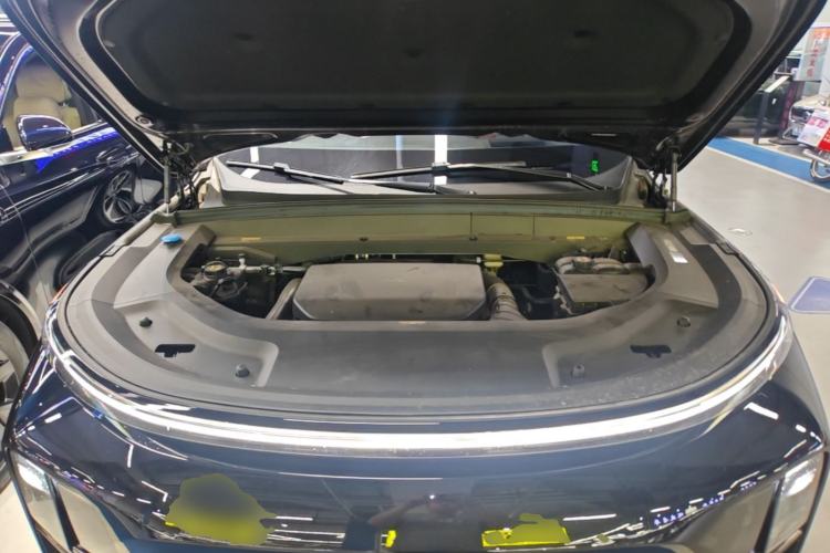 Used Li Auto L9 2024 Ultra Model Engine Bay