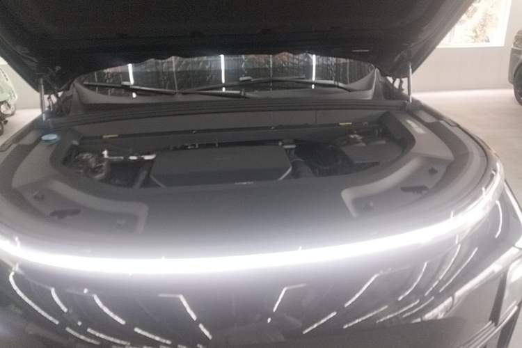 Used Li Auto L9 2024 Ultra Model Engine Bay