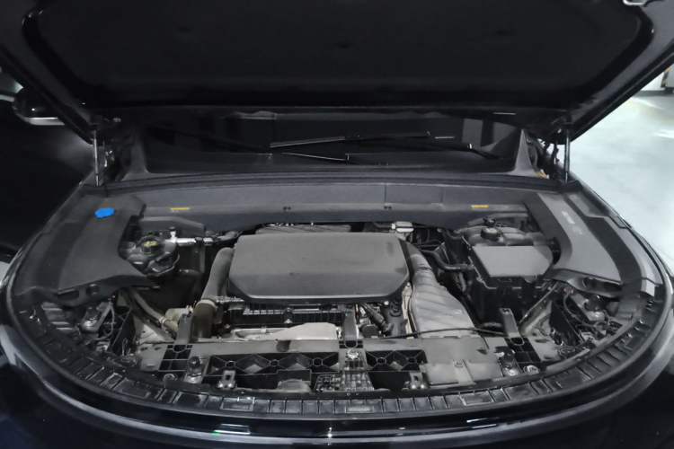 Used Li Auto L9 2024 Ultra Model Engine Bay