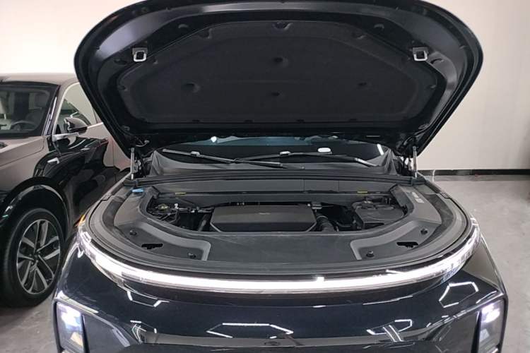 Used Li Auto L9 2024 Ultra Model Engine Bay