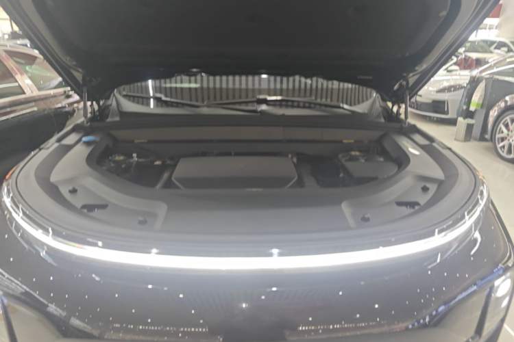 Used Li Auto L9 2024 Pro Model Engine Bay